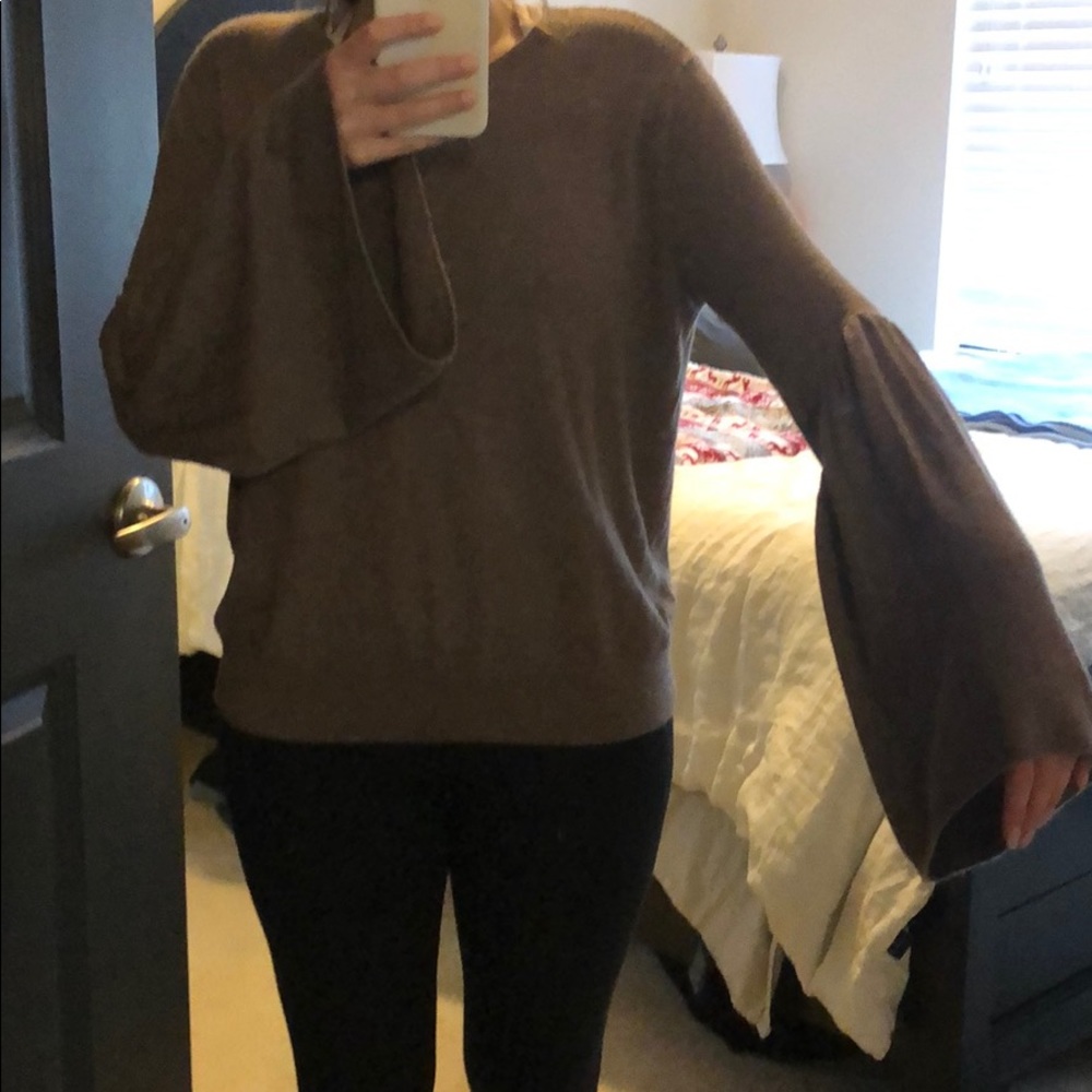 Women’s sweater